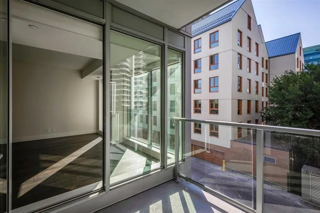 1025 5 Avenue SW, #312
