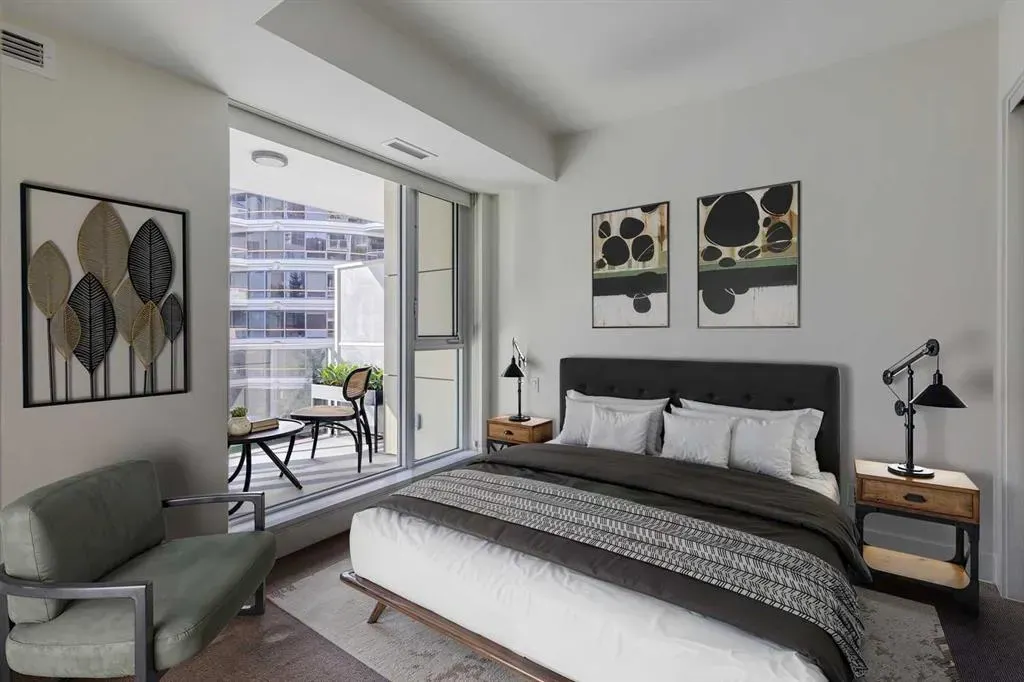 1025 5 Avenue SW, #312