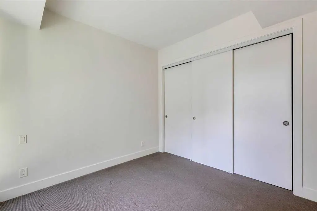 1025 5 Avenue SW, #312
