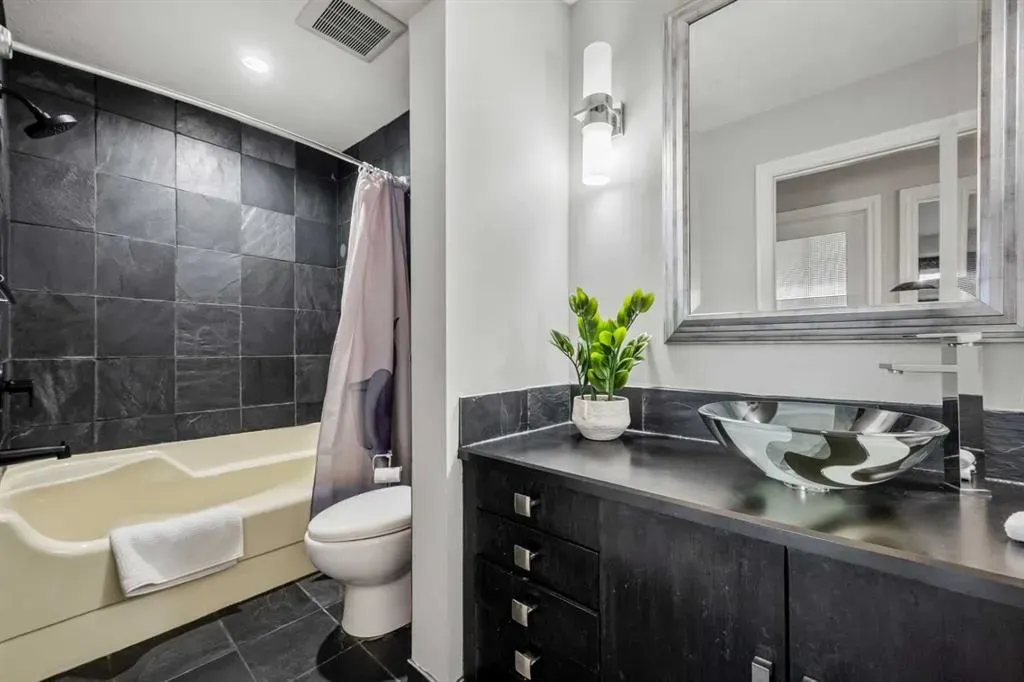 3131 63 Avenue SW, #303