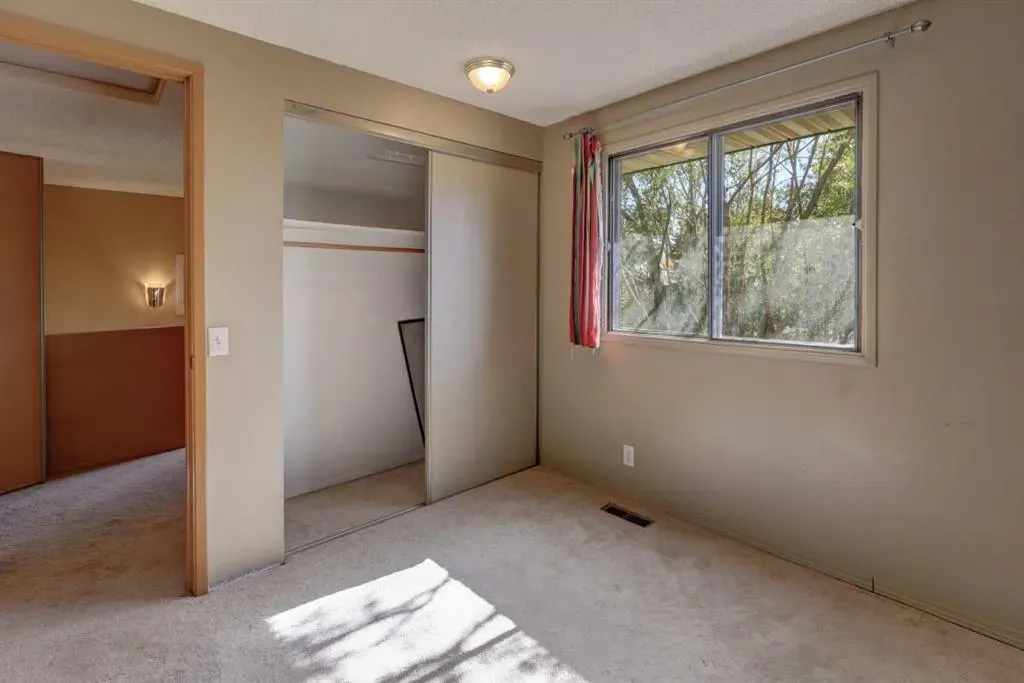 324 Ranchview Court NW