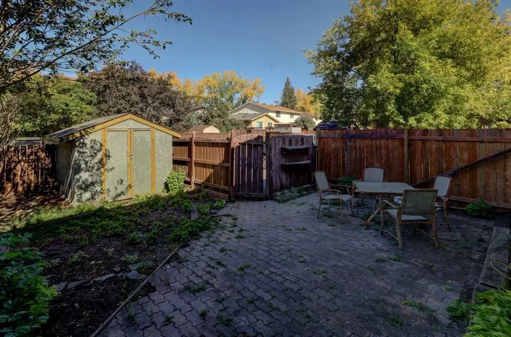 324 Ranchview Court NW