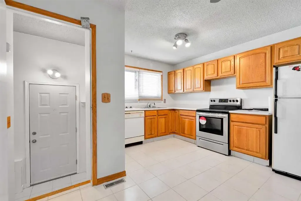 140 Maitland Road NE