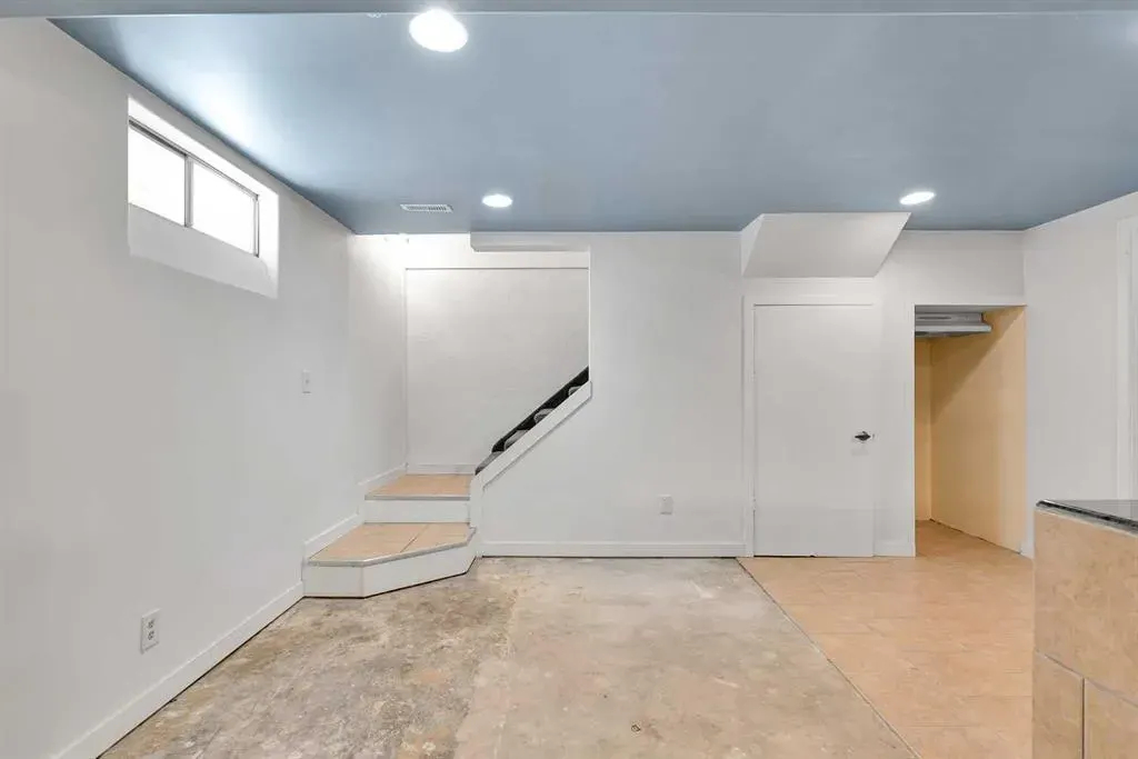 140 Maitland Road NE