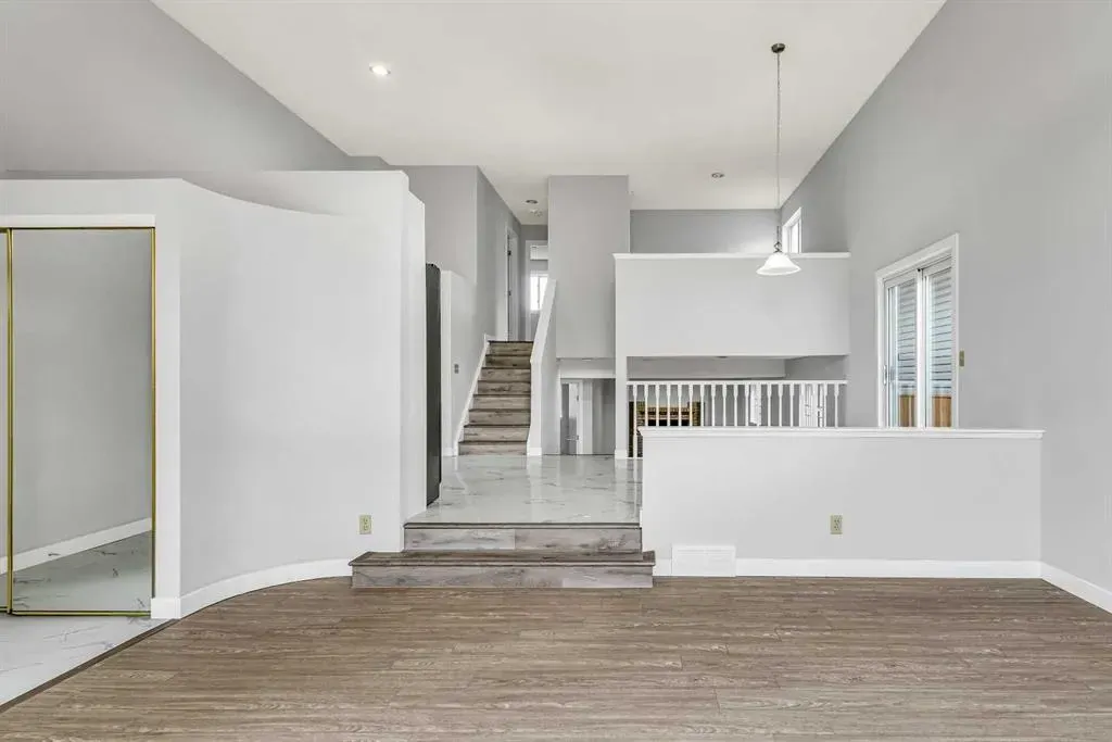 134 Laguna Circle NE