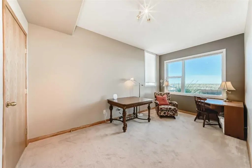 53 Mt Alberta View SE