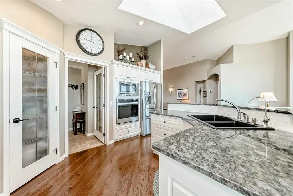 53 Mt Alberta View SE