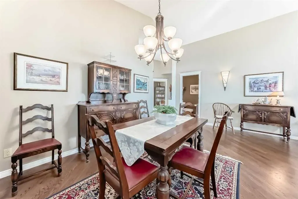 53 Mt Alberta View SE