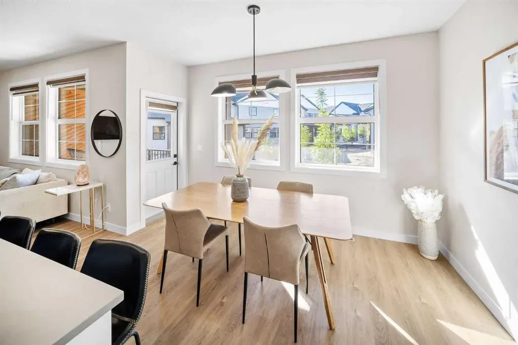 201 Cooperswood Green SW, #204