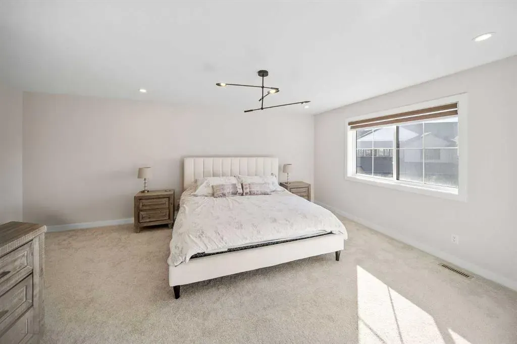 201 Cooperswood Green SW, #204