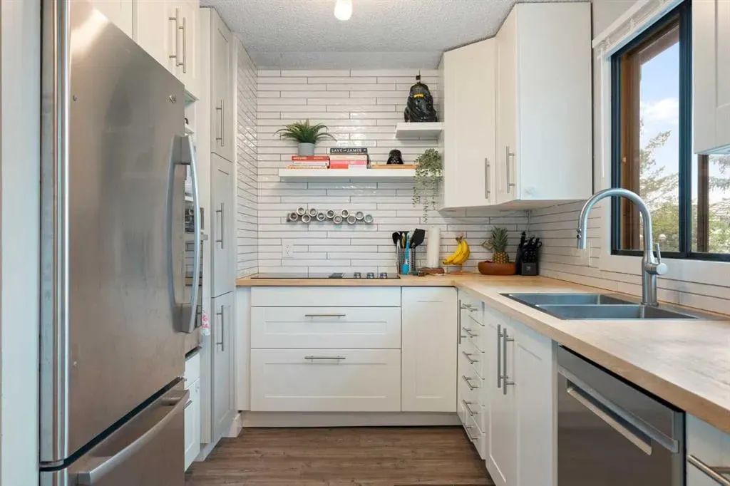 7900 Silver Springs Road NW, #18