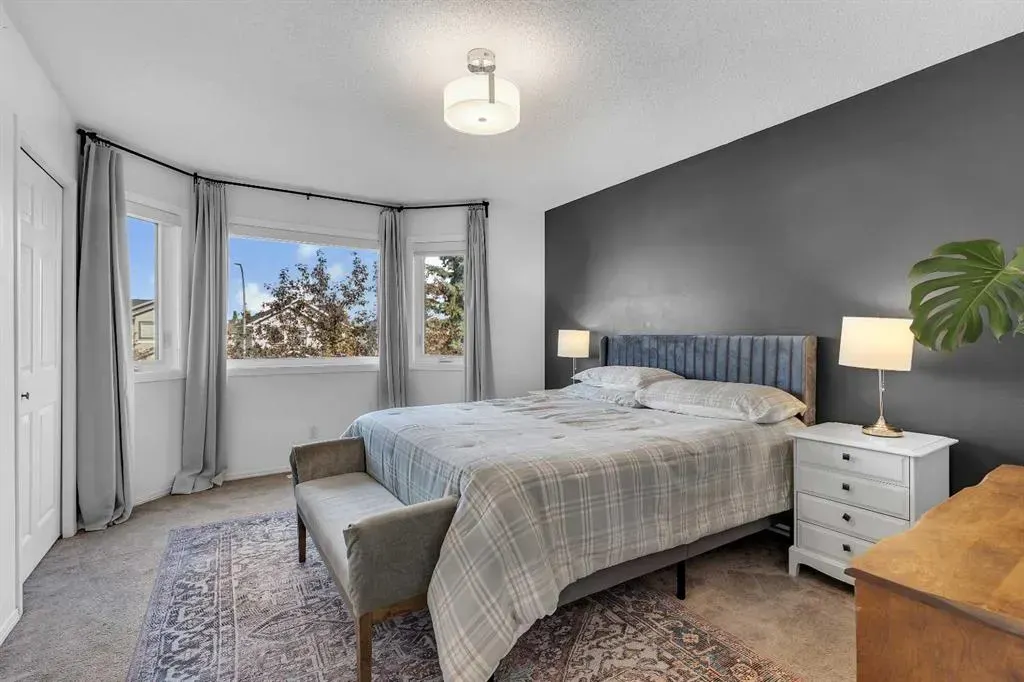 43 Covehaven View NE