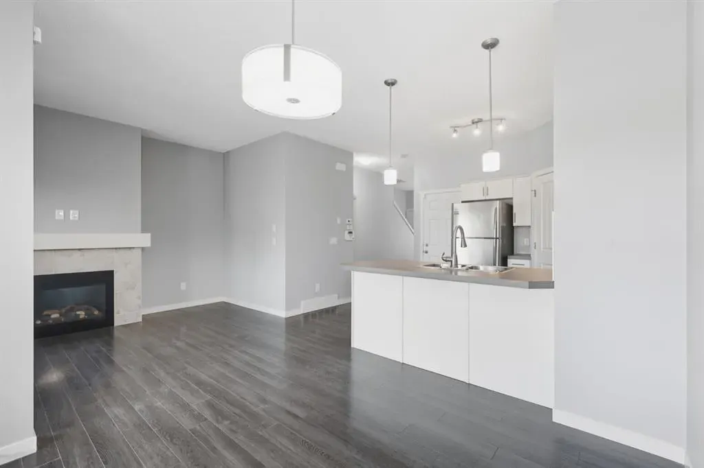 7 Copperpond Landing SE
