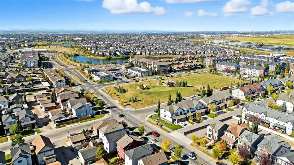 7 Copperpond Landing SE