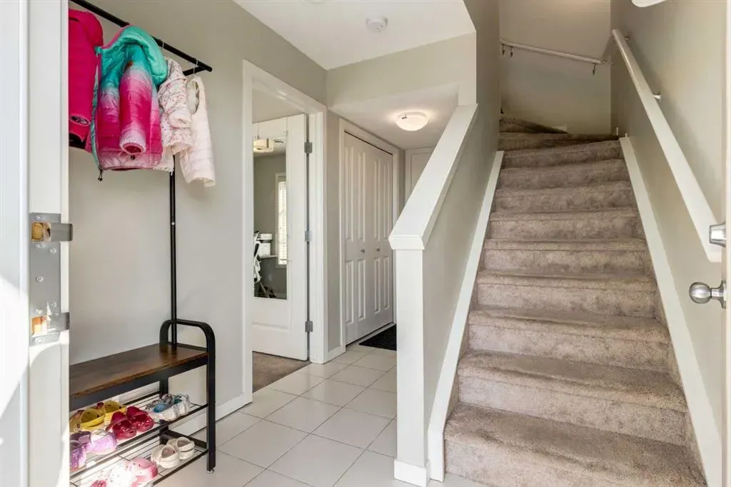 905 Evansridge Park NW