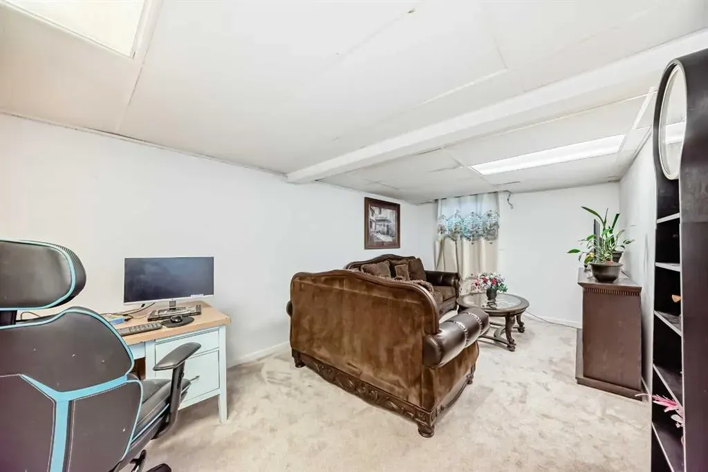 13 Brentwood Drive