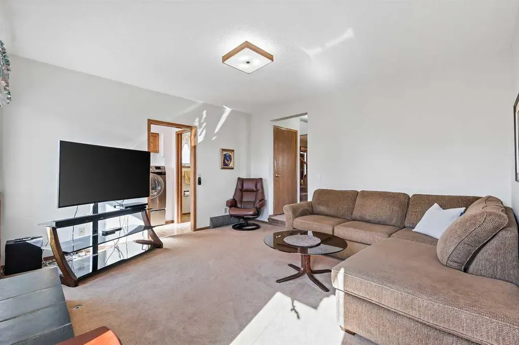 39 Millside Road SW