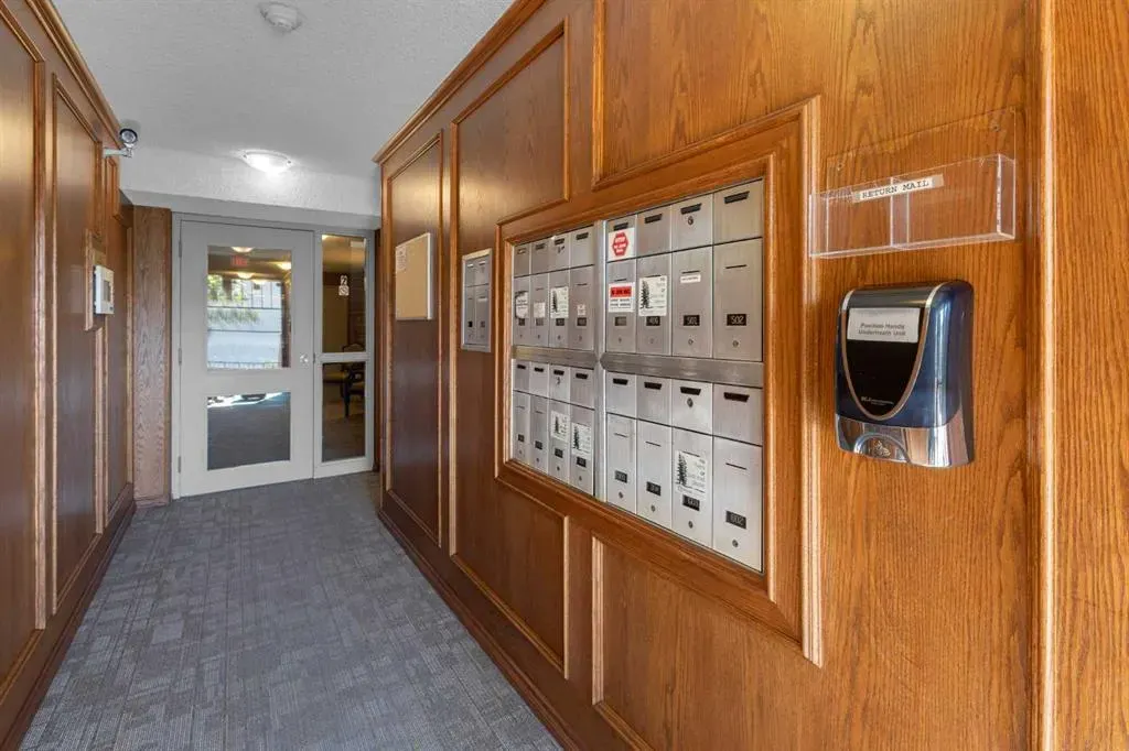 354 3 Avenue NE, #403