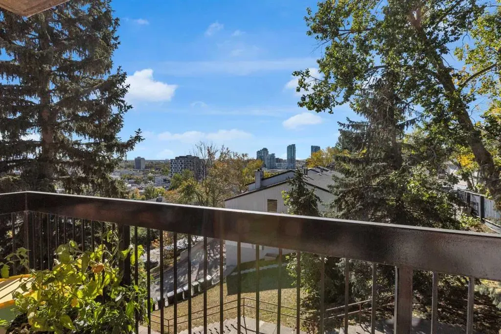 354 3 Avenue NE, #403