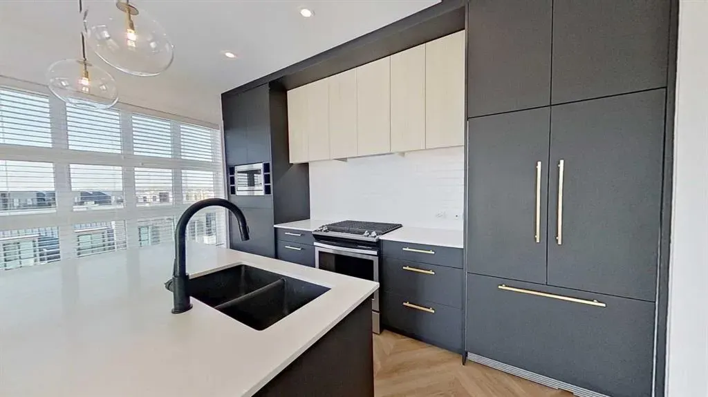 4275 Norford Avenue NW, #405