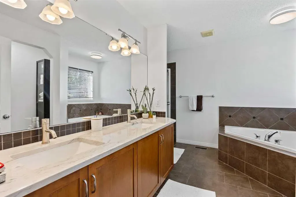 83 Aspen Stone Terrace SW