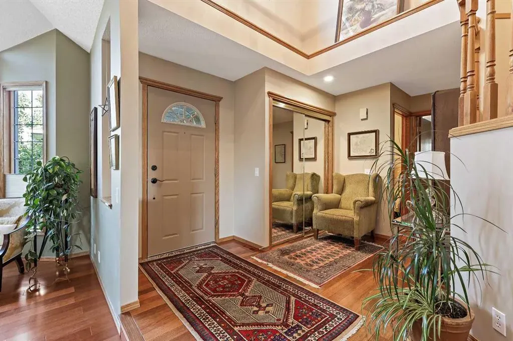 323 Mt Cascade Place SE