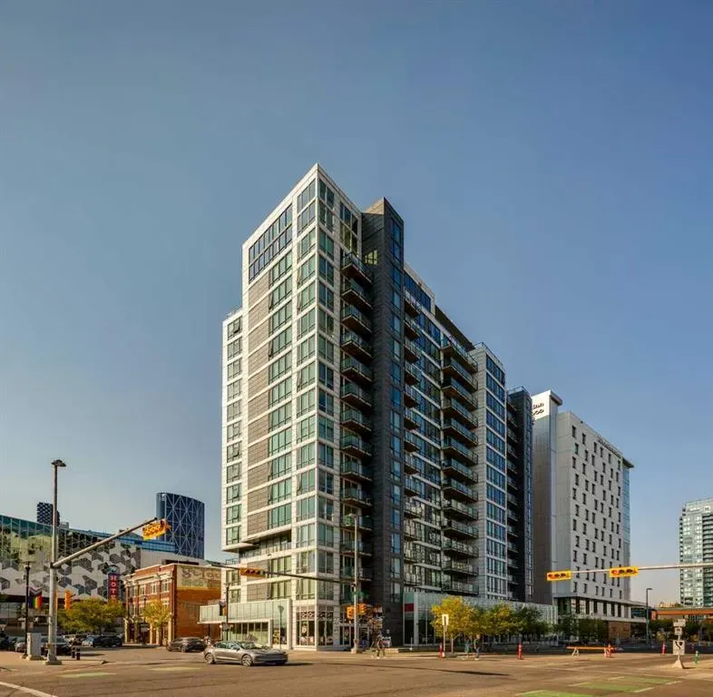 450 8 Avenue SE, #707