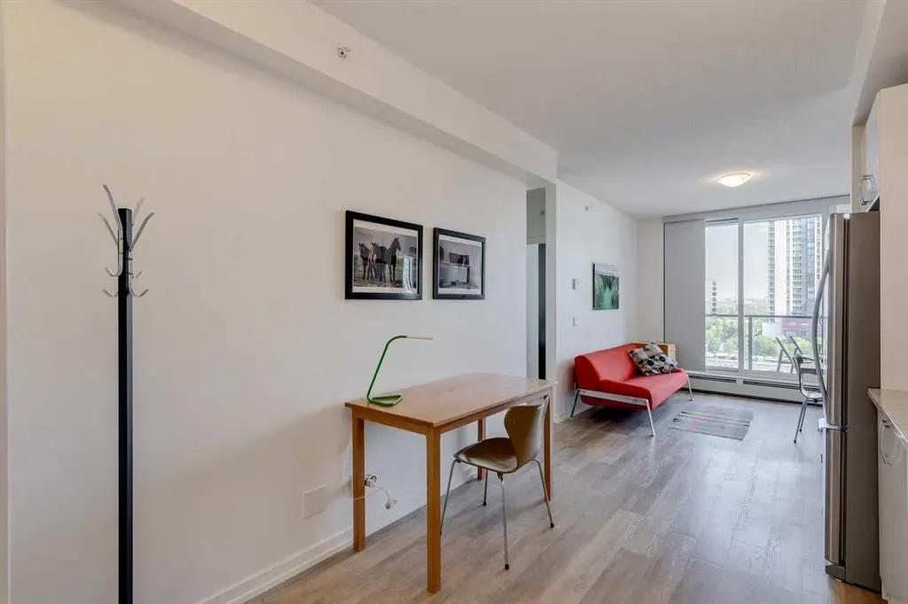 450 8 Avenue SE, #707