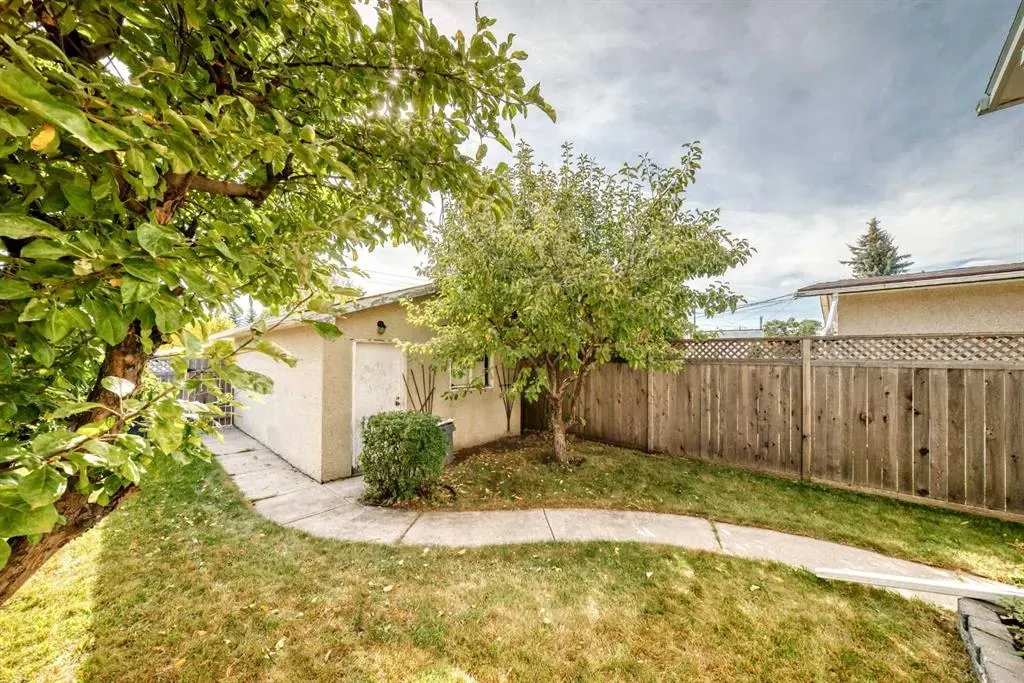 42 Pennsburg Way SE