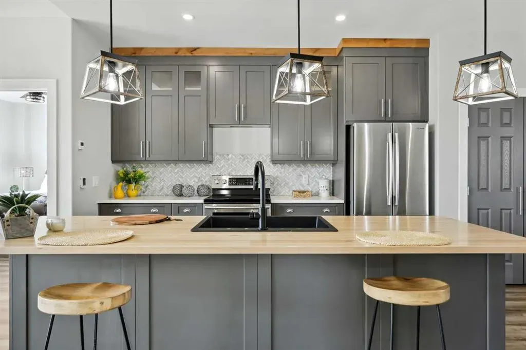 610 4 Avenue SW, #27