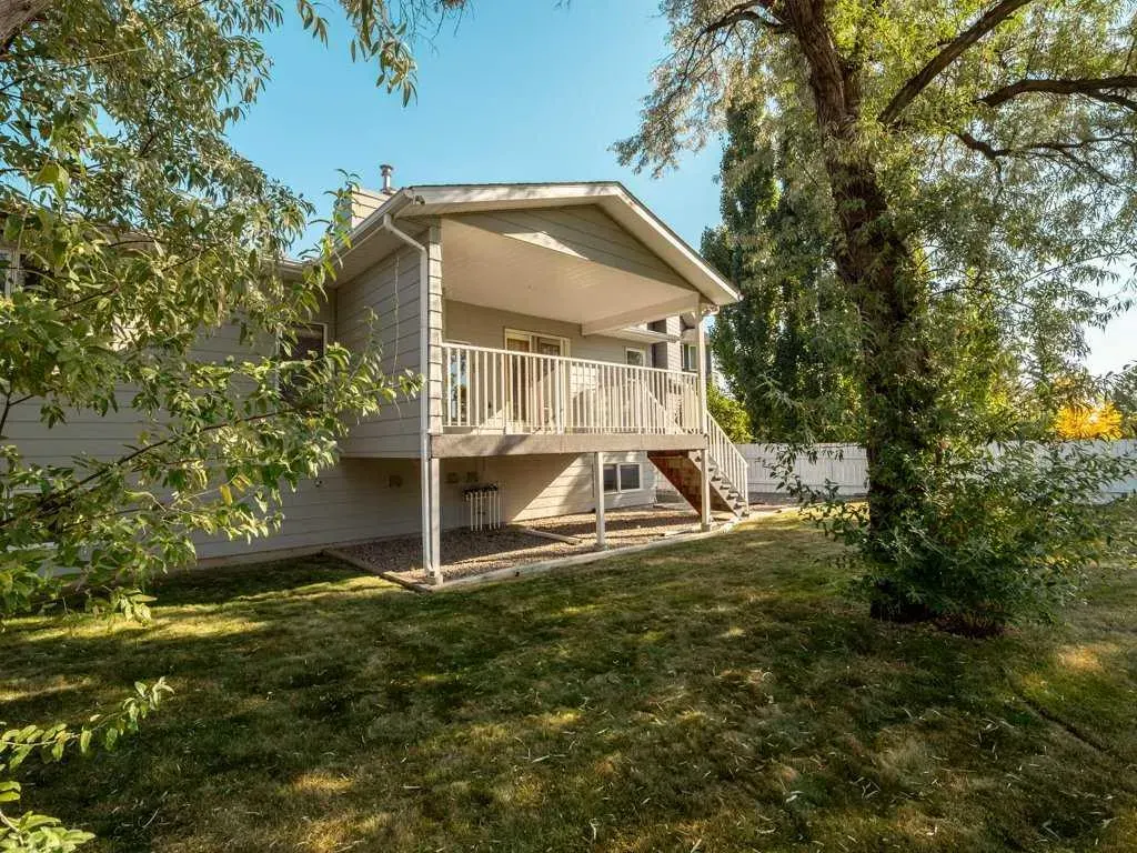 148 Mt Blakiston Bay W