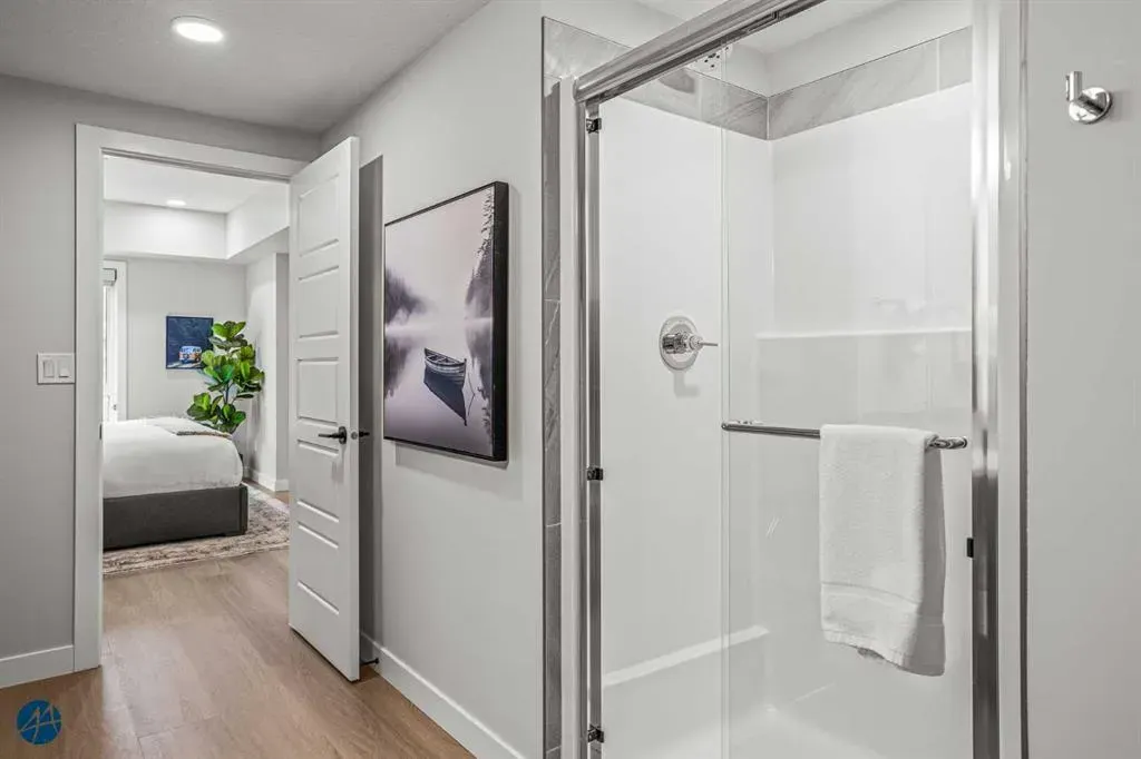 200 2 Avenue, #1217