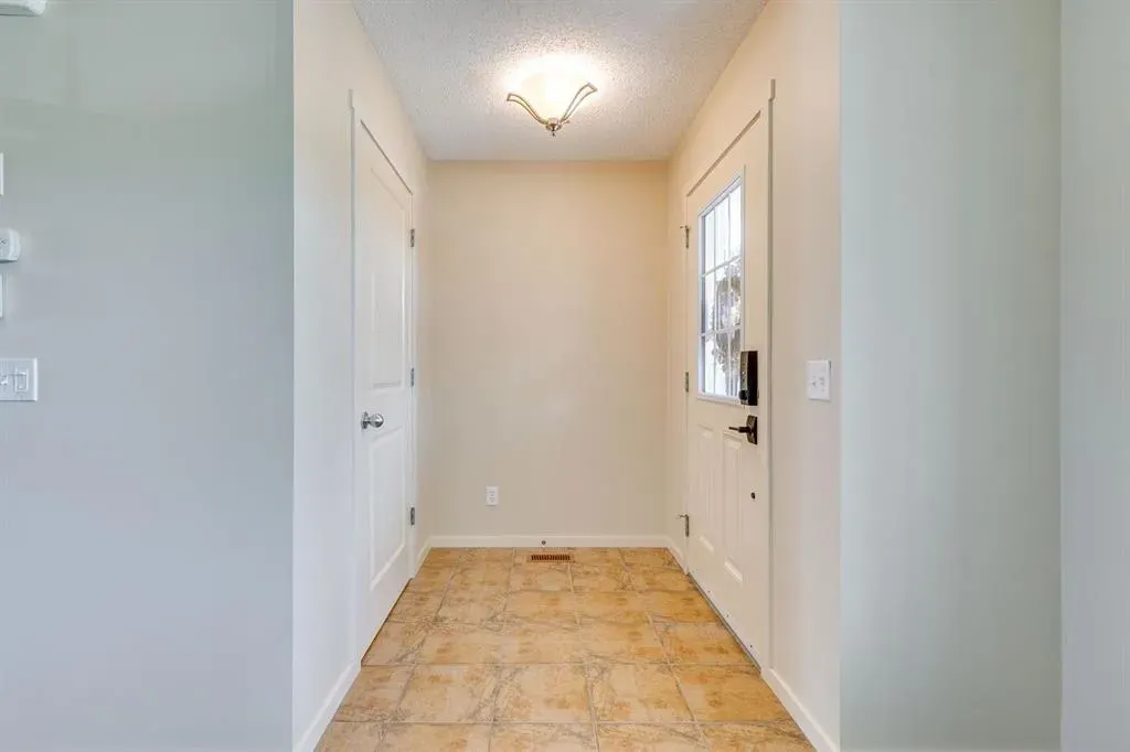 156 Wentworth Square SW