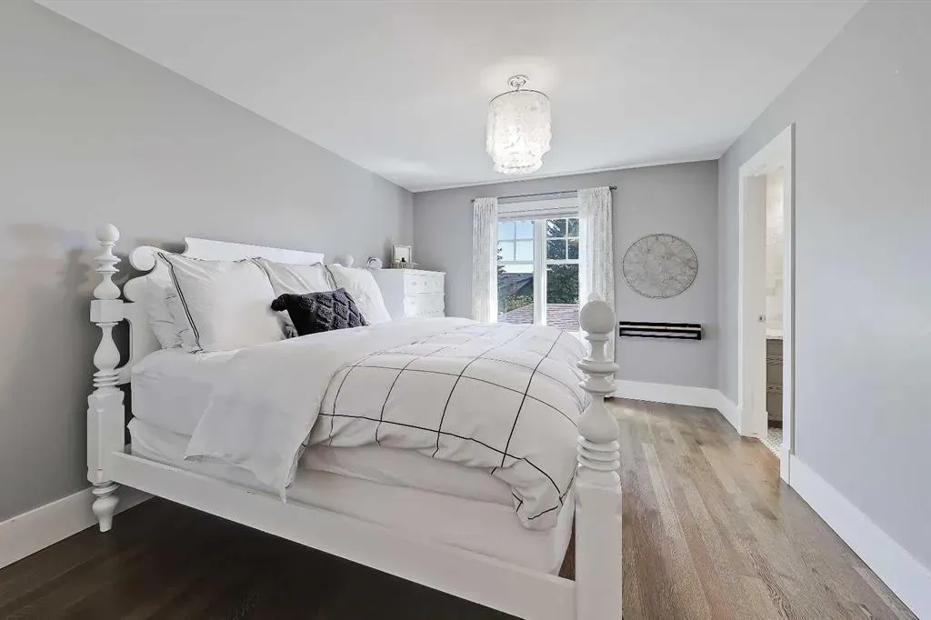 2 Granville Crescent SW