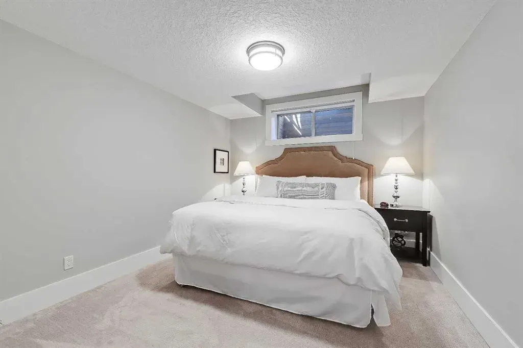 2 Granville Crescent SW