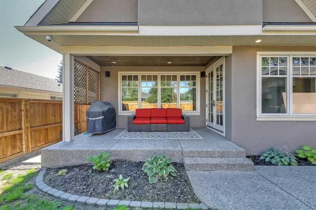 2 Granville Crescent SW