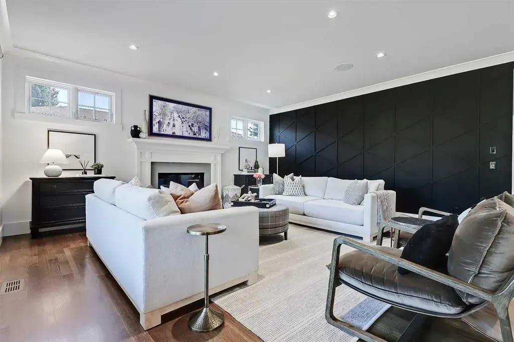 2 Granville Crescent SW
