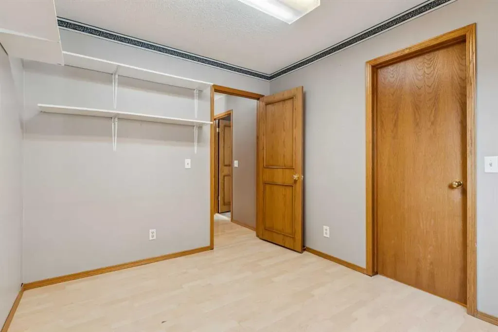 156 Edgevalley Circle NW