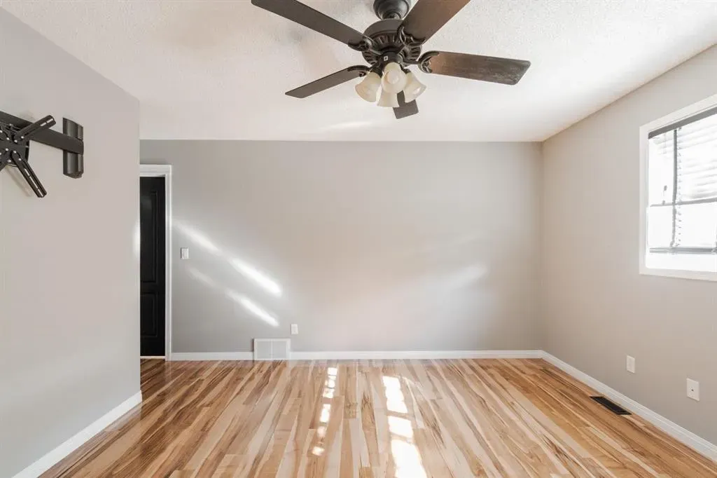 248 Warren Road
