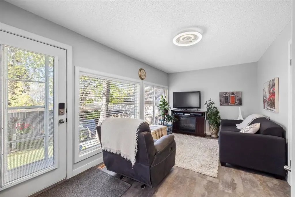 44 Harvest Park Road NE