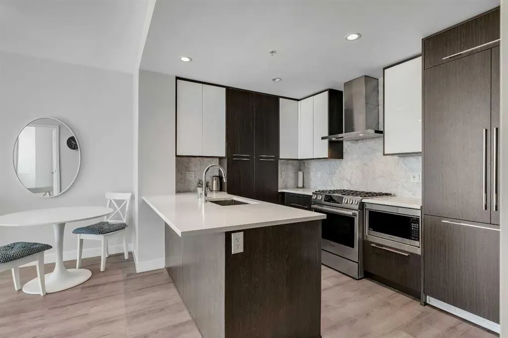 930 16 Avenue SW, #1004