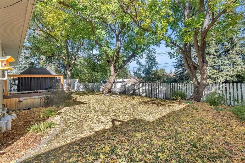 74 Walnut Drive SW