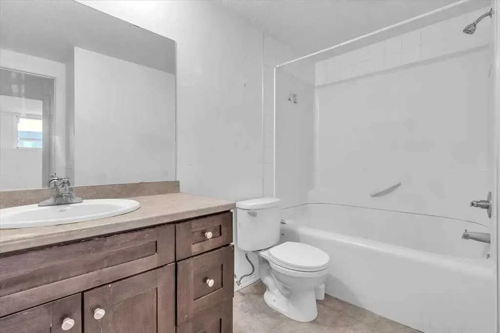 605 19 Street SE, #103