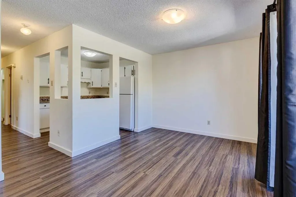 2220 7 Avenue NW, #4