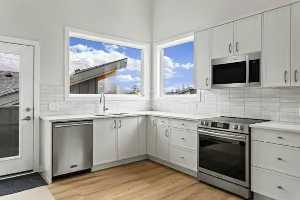 209 Stewart Creek Rise, #203J