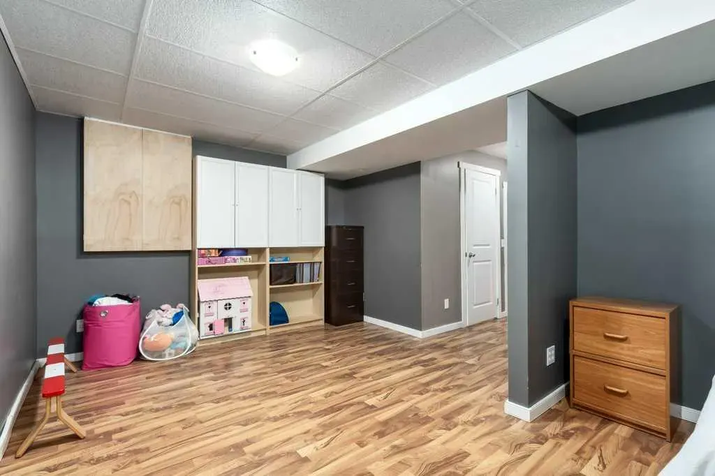 30 Copperpond Place SE