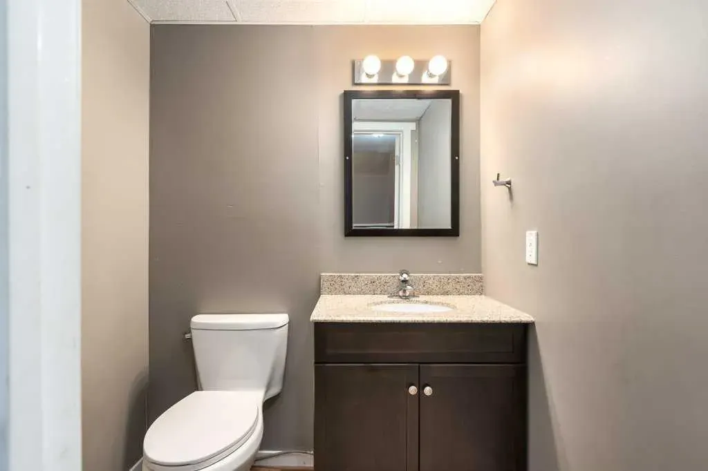 30 Copperpond Place SE