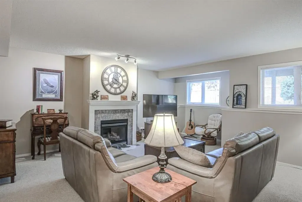 78 Shannon Estates Terrace SW