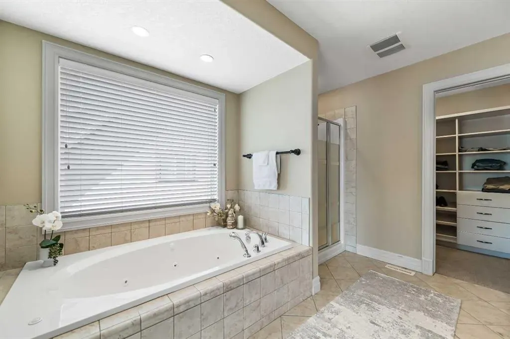 147 Coopers Hill SW