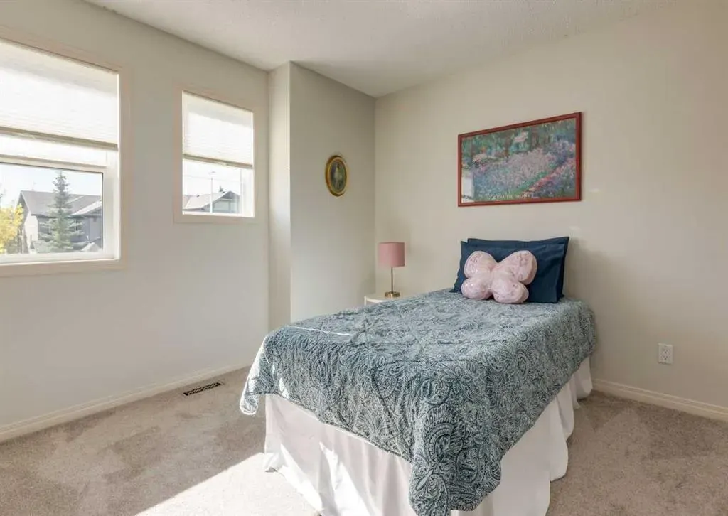 24 Silverado Saddle Court SW